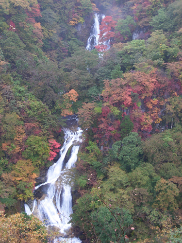 霧降の滝