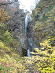 岩場を登りきって見える全景